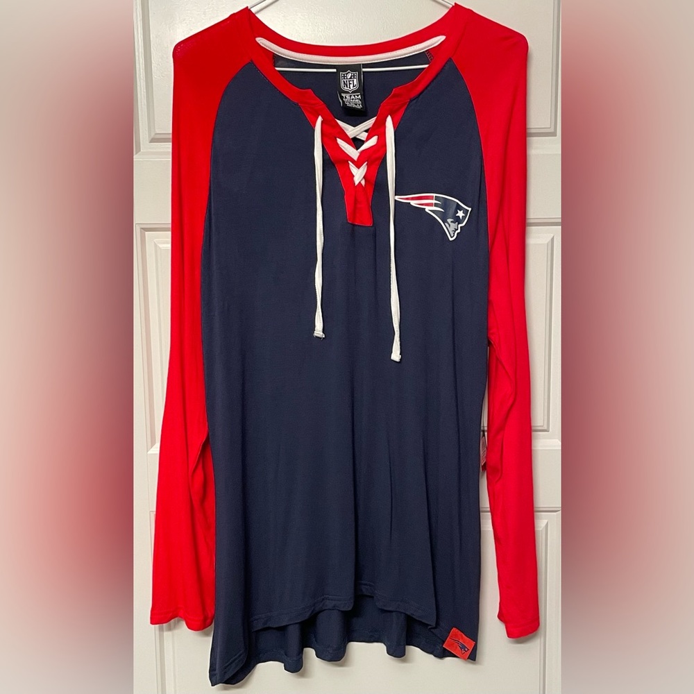 NFL New England Patriots Navy and Red Lace-Up Long Sleeve Tee